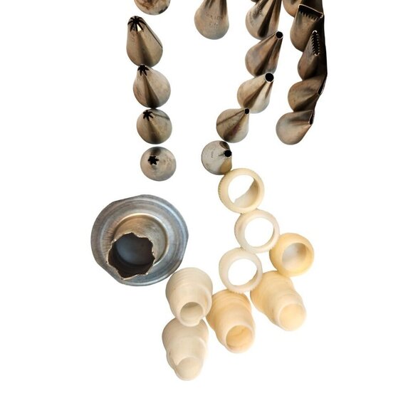 Aluminum & Copper Cookie Press & Icing Set With Pastry Piping Tips - Picture 11 of 15